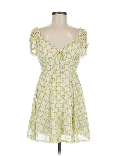 Pre-owned Urban Outfitters Casual Dress In Yellow