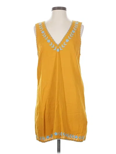 Pre-owned Urban Outfitters Casual Dress In Yellow