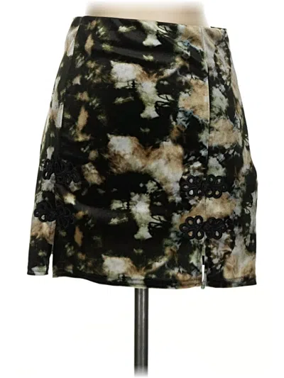 Pre-owned Urban Outfitters Casual Skirt In Black