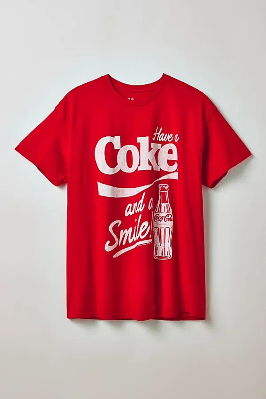 Ｔ―ｓｍｉｌｅさん専用★商品Ｎｏ.３７６５★Ｃｏｃａ―Ｃｏｌａ記念グッズ詰合わせ Urban Outfitters Coca-cola Have A Coke & Smile Graphic Tee In Red