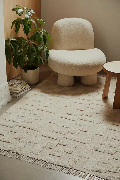Urban Outfitters Evertt Hilo Tufted Rug In Cream At  In Neutral