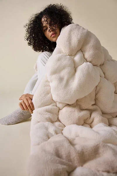 Urban Outfitters Heart Cloud Fleece Throw Blanket In Cream At  In Neutral
