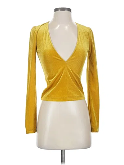 Pre-owned Urban Outfitters Long Sleeve T-shirt In Gold