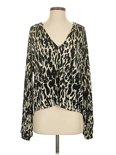 Pre-owned Urban Outfitters Long Sleeve T-shirt In Gold