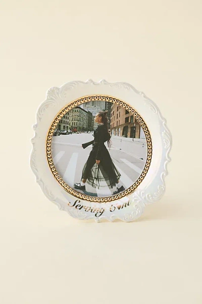 Urban Outfitters Ornate Queen 5" Round Ceramic Picture Frame In White At