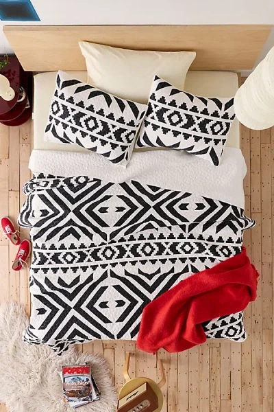 Urban Outfitters Queen Ranch Geo Patterned Quilt Set In Black/white At
