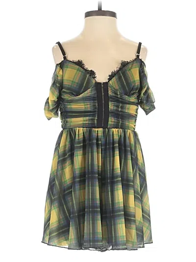 Pre-owned Urban Outfitters Romper In Green
