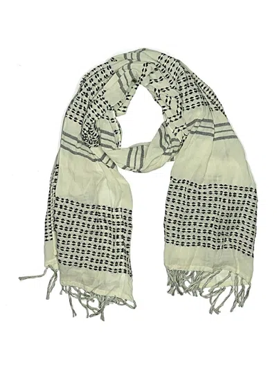 Pre-owned Urban Outfitters Scarf In Ivory