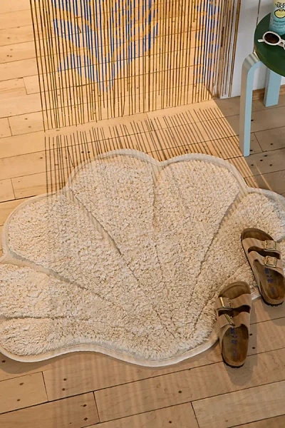 Urban Outfitters Seashell Shaped Hilo Tufted Rug In Neutral At