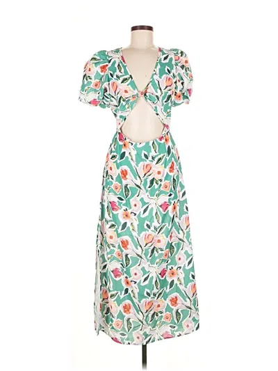 Pre-owned Urban Revivo Casual Dress In Green