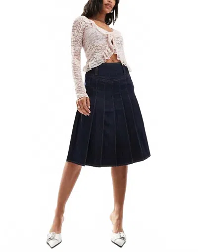 Urban Revivo Denim Pleated Skirt In Indigo Blue In Black