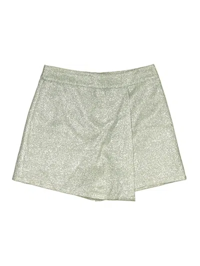 Pre-owned Urban Revivo Shorts In Silver