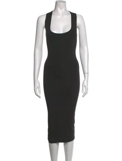 Pre-owned Urban Zen Scoop Neck Midi Length Dress In Grey
