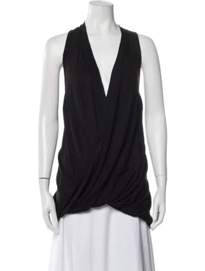 Pre-owned Urban Zen V-neck Sleeveless Top In Black