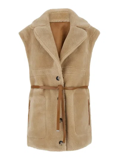 Urbancode Beige Single-breasted Sleeveless Shearling Jacket Wirh Notched Revers In Ecofur In Brown