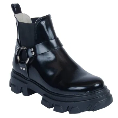 Urbnkicks Women's Chelsea Strap Boots In Black