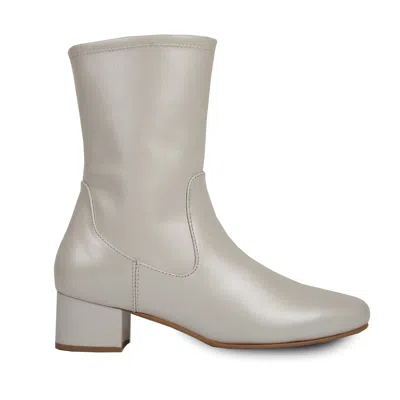 Urbnkicks Women's Studio Fifty-four White Pearl High Heel Boot