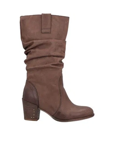 U.ty U. Ty Woman Boot Dark Brown Size 7 Leather