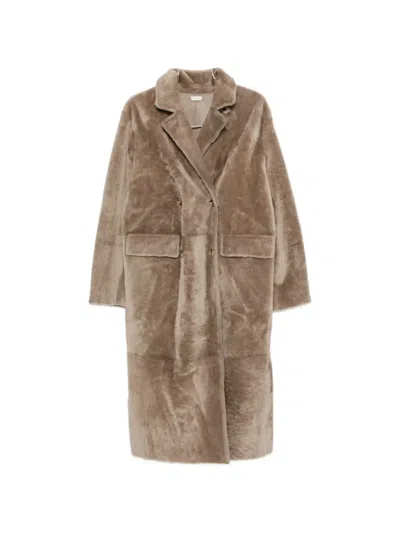 Utzon Double-breasted Reversible Shearling Coat In Brown