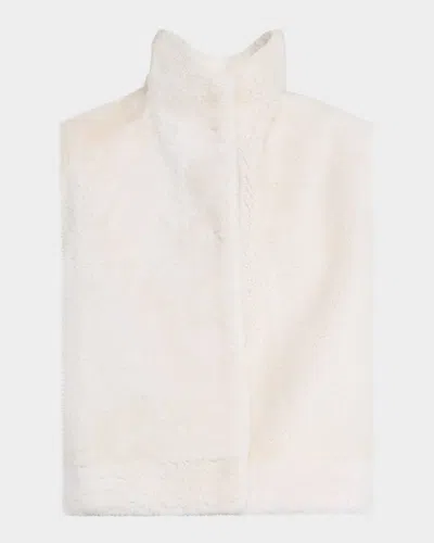 Utzon Victor Shearling Vest In Sweet Afton White