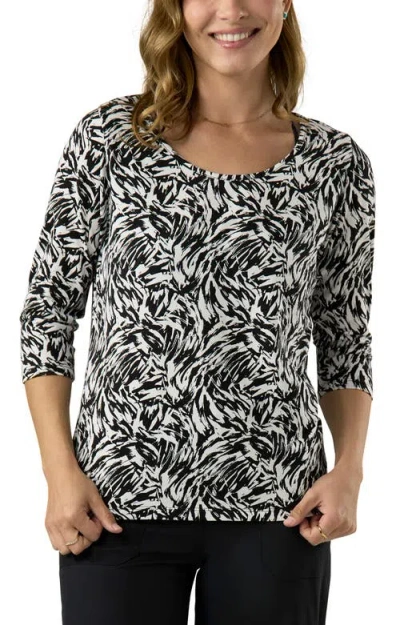 Uv Skinz 3/4 Sleeve Scoop Neck R&r Tee In Black