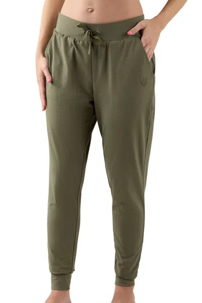 Uv Skinz Everyday Upf Jogger In Plum Wine