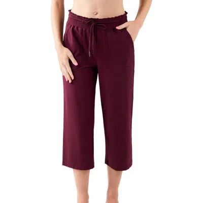 Uv Skinz Everyday Wide Leg Capris In Plum Wine