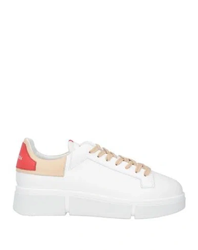 V Design Woman Sneakers White Size 8.5 Soft Leather