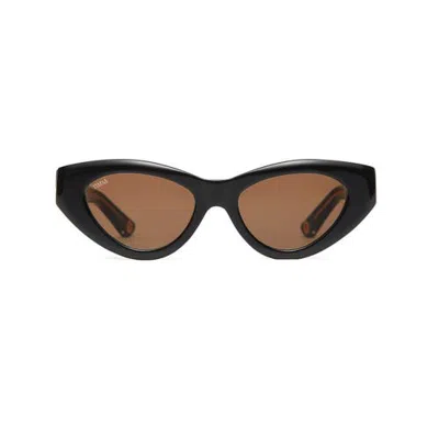 Vada Catfish Sunglasses In Black