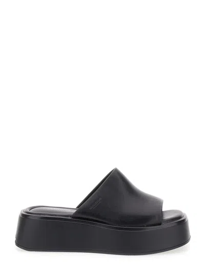 VAGABOND COURTNEY BLACK SANDALS WITH CHUNKY PLATFORM IN LEATHER WOMAN