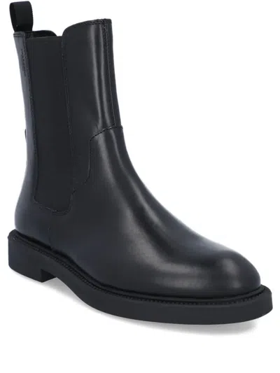 Vagabond Elastic-panels Leather Chelsea Boots In Black
