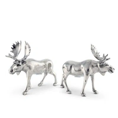 Vagabond House Lodge Pewter Moose Salt And Pepper Shaker Set In Silver