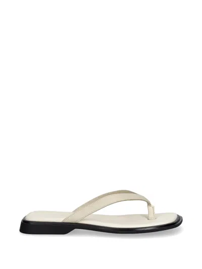 Vagabond Izzy Thong-strap Leather Sandals In White