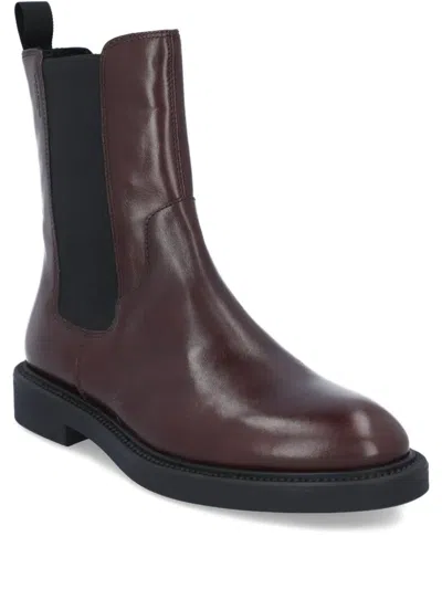 Vagabond Leather Boots In Brown