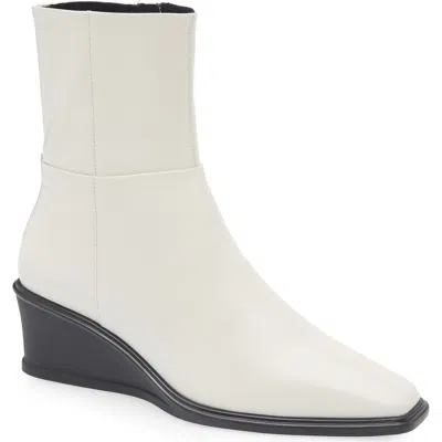 Vagabond Shoemakers Aino Bootie In White