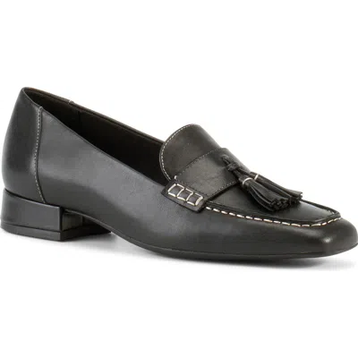 Vagabond Shoemakers Debbi Tassel Loafer In Black