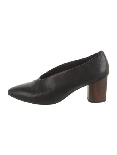 Pre-owned Vagabond Shoemakers Leather Pumps In Black