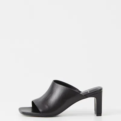 Vagabond Women's Black Leather