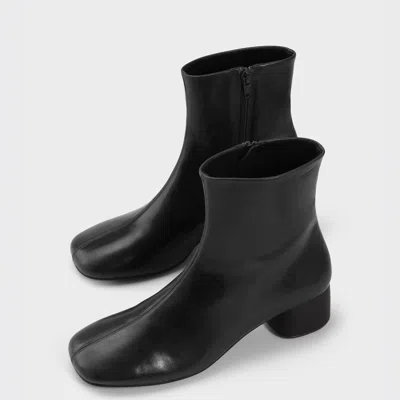 Vagabond Women's Black Leather