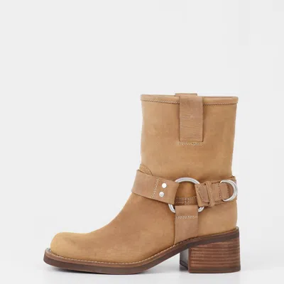 Vagabond Women's Brown Oily Nubuck