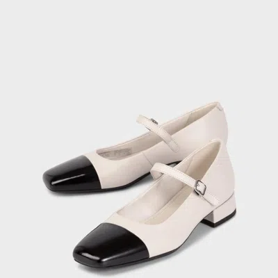 Vagabond 25mm Debbi Buckle-strap Cap-toe Pumps In White