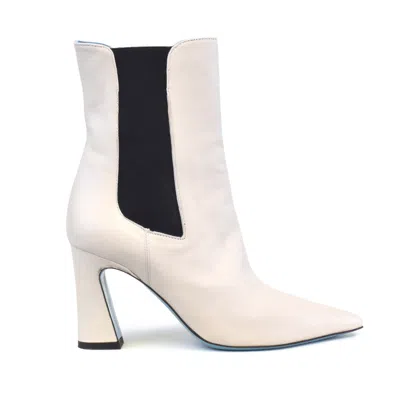 Valentina Rangoni Women's White Fiera In Foam Parmasoft