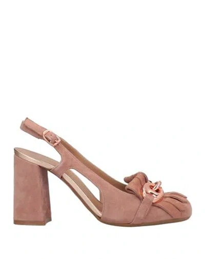 Valentine De La Camargue Woman Pumps Pastel Pink Size 6 Leather