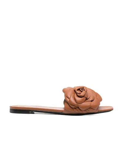 Valentino Garavani 03 Rose Edition Slides In Brown