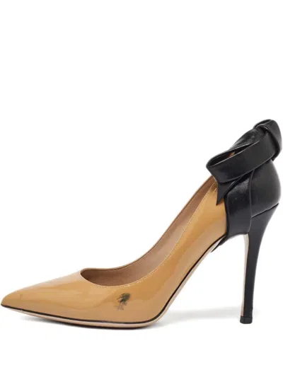 Pre-owned Valentino Garavani 105mm Leather Bow Pumps In Neutral