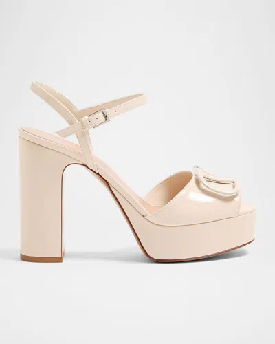 Valentino Garavani 115mm Vlogo Signature Patent Leather Platform Sandals In Neutral