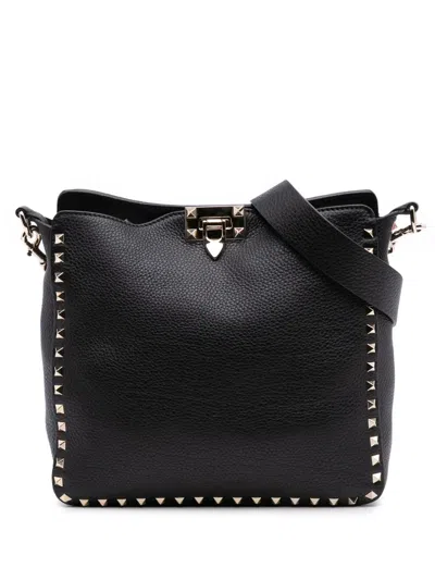 Pre-owned Valentino Garavani 2000-2017 Small Grainy Calfskin Rockstud Flip Lock Messenger Bag Crossbody Bag In Black