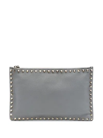 Pre-owned Valentino Garavani 2000-2017 Grained Calfskin Rockstud Zip Clutch Bag In Grey