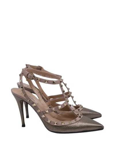 Pre-owned Valentino Garavani 2010s Rockstud T-strap Pumps In Neutrals