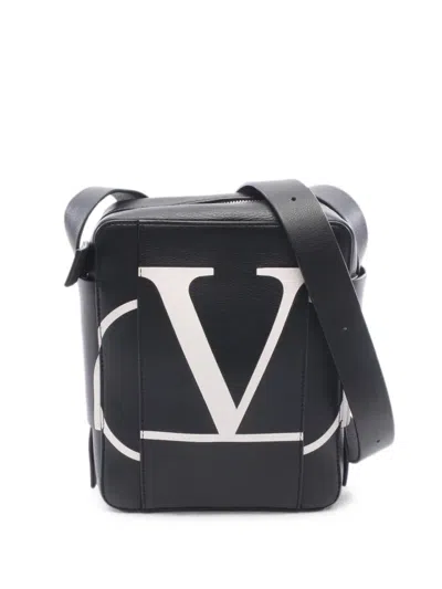 Pre-owned Valentino Garavani 2010s Vlogo Leather Messenger Bag In Black